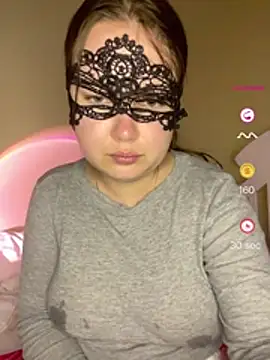 ShyPampBlondie online show from May 7, 10:42 am