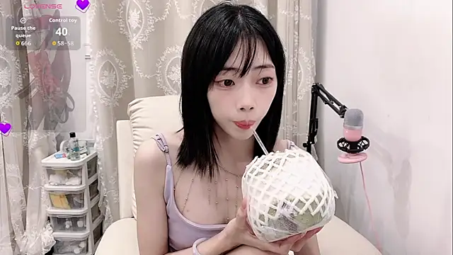 tuantuanle online show from March 15, 2:01 pm