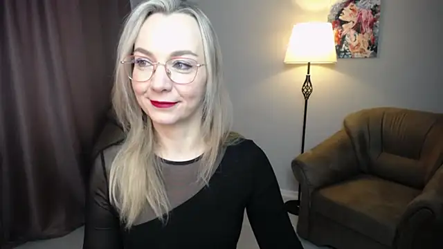 Snapshot of Ava_Elior chatting on February 3, 11:04 am Ava Elior online show from February 3, 11:04 am