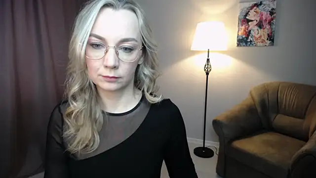 Snapshot of Ava_Elior chatting on February 5, 11:15 am Ava Elior online show from February 5, 11:15 am