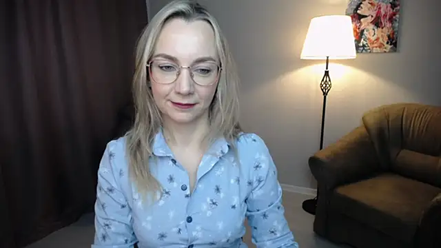 Snapshot of Ava_Elior chatting on February 25, 11:09 am Ava Elior online show from February 25, 11:09 am