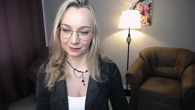 Ava Elior online show from April 17, 9:12 am