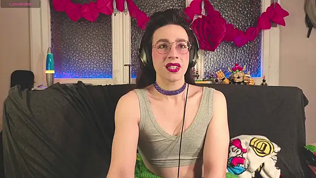 Snapshot of Zesty_Peach chatting on March 3, 11:27 am Zesty Peach online show from March 3, 11:27 am