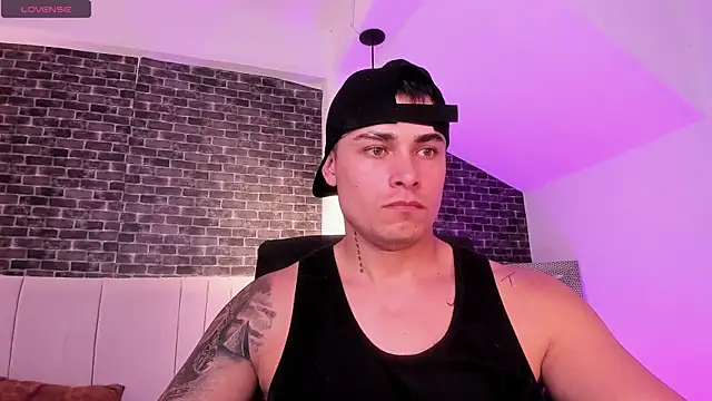 Snapshot of connorsmiith chatting on February 16, 11:50 am connorsmiith online show from February 16, 11:50 am