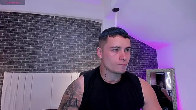 Snapshot of connorsmiith chatting on February 23, 11:40 am connorsmiith online show from February 23, 11:40 am