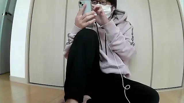 Snapshot of kyoron chatting on February 8, 12:14 am kyoron online show from February 8, 12:14 am