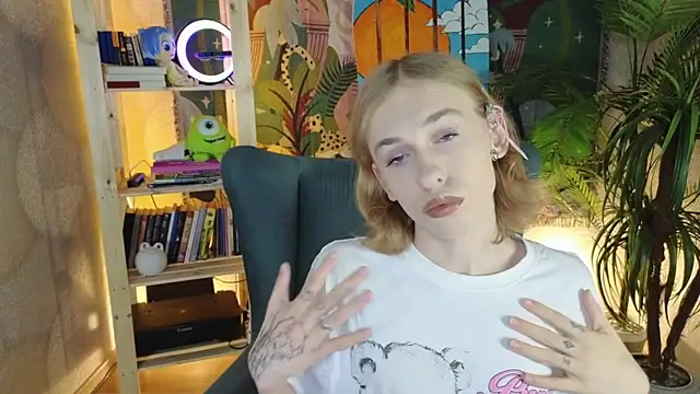 BarbieRichy online show from September 25, 12:31 pm