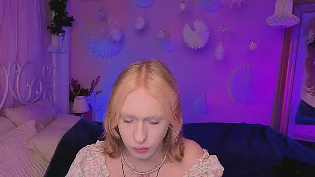 BarbieRichy online show from December 18, 12:22 pm