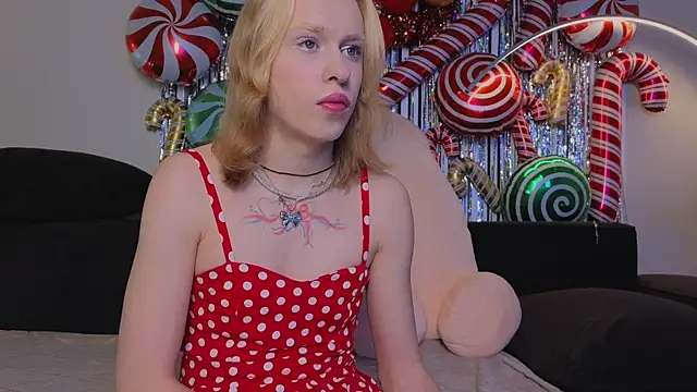 BarbieRichy online show from December 19, 5:25 am