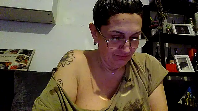 Snapshot of RubyyRosee chatting on December 20, 9:44 pm RubyyRosee online show from December 20, 9:44 pm