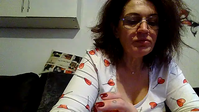 Snapshot of RubyyRosee chatting on January 12, 9:58 am RubyyRosee online show from January 12, 9:58 am