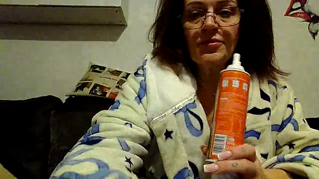 Snapshot of RubyyRosee chatting on February 10, 6:28 am RubyyRosee online show from February 10, 6:28 am