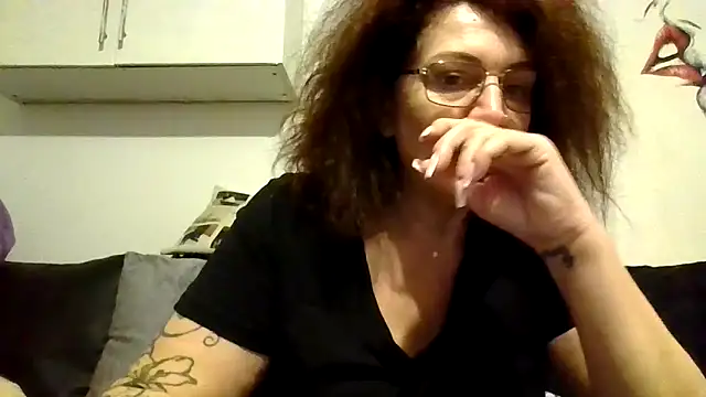 Snapshot of RubyyRosee chatting on February 13, 6:20 am RubyyRosee online show from February 13, 6:20 am