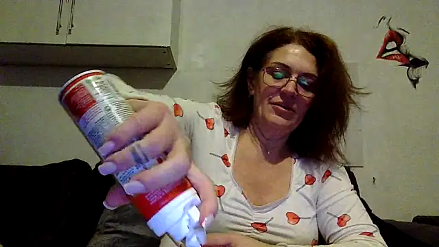 Snapshot of RubyyRosee chatting on February 25, 6:12 am RubyyRosee online show from February 25, 6:12 am