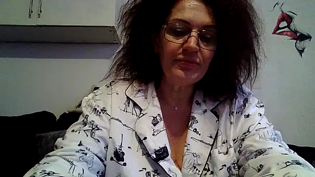 Snapshot of RubyyRosee chatting on March 4, 1:28 pm RubyyRosee online show from March 4, 1:28 pm