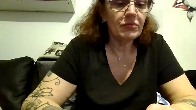 Snapshot of RubyyRosee chatting on March 13, 6:31 am RubyyRosee online show from March 13, 6:31 am