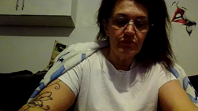 Snapshot of RubyyRosee chatting on March 15, 6:19 am RubyyRosee online show from March 15, 6:19 am