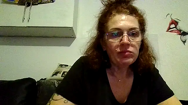 Snapshot of RubyyRosee chatting on March 24, 6:40 am RubyyRosee online show from March 24, 6:40 am