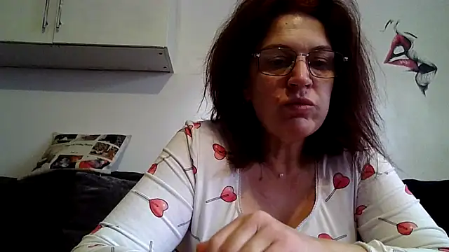 Snapshot of RubyyRosee chatting on April 5, 7:38 am RubyyRosee online show from April 5, 7:38 am