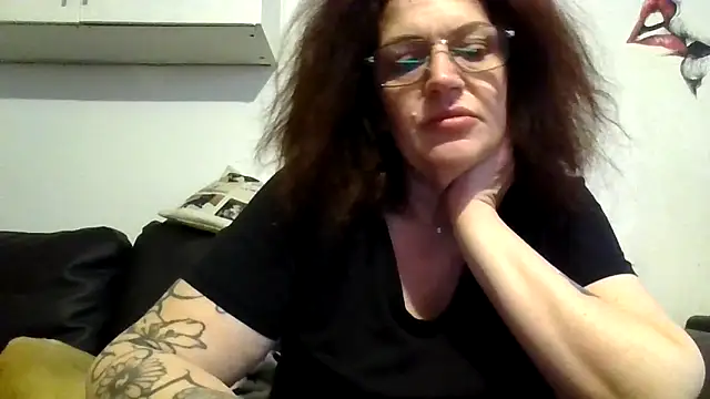 Snapshot of RubyyRosee chatting on April 20, 5:32 am RubyyRosee online show from April 20, 5:32 am