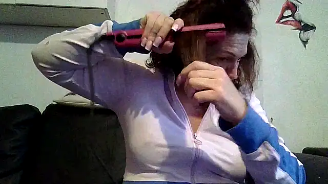 Snapshot of RubyyRosee chatting on April 22, 5:54 am RubyyRosee online show from April 22, 5:54 am