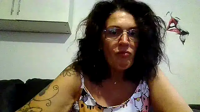 Snapshot of RubyyRosee chatting on July 16, 5:46 am RubyyRosee online show from July 16, 5:46 am