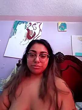 Snapshot of Lovelyrainn chatting on September 21, 2:40 pm Lovelyrainn online show from September 21, 2:40 pm