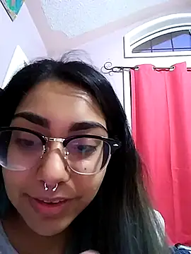 Snapshot of Lovelyrainn chatting on September 22, 11:45 am Lovelyrainn online show from September 22, 11:45 am