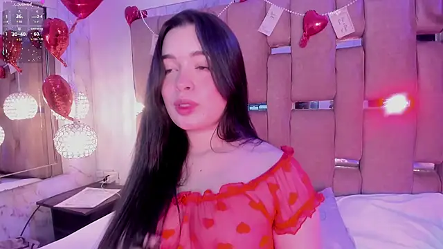 Snapshot of KateLee chatting on February 13, 5:58 am KateLee online show from February 13, 5:58 am