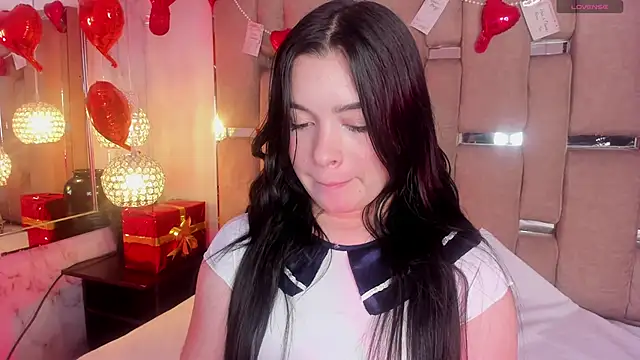 Snapshot of KateLee chatting on February 20, 5:04 am KateLee online show from February 20, 5:04 am