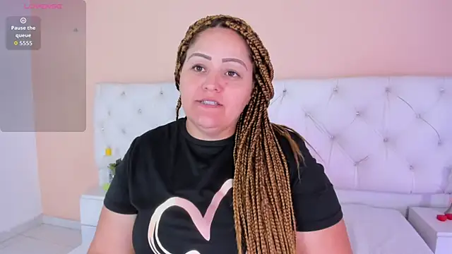 katte landerr online show from October 25, 1:07 pm