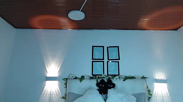 Megan 05  online show from November 22, 7:35 pm