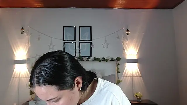 Megan 05  online show from March 30, 9:27 pm