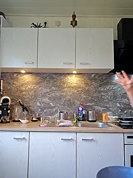 Sunny-Sin online show from October 2, 2:35 pm