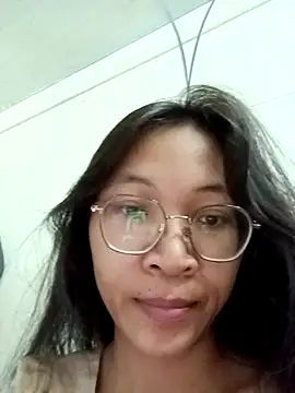 Minhthu44 online show from March 13, 8:26 pm