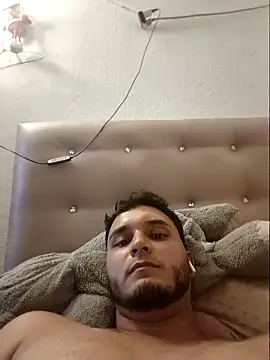 Hotguys111 online show from September 23, 4:04 am