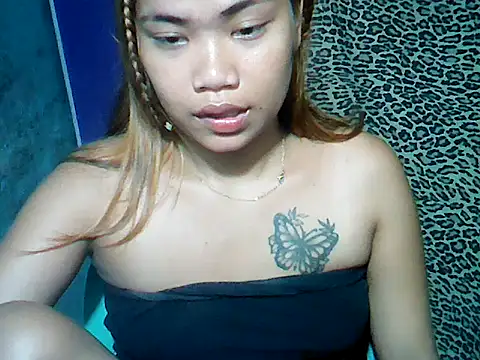 Snapshot of MorenaLovelyPinay24 chatting on April 28, 2:27 am MorenaLovelyPinay24 online show from April 28, 2:27 am