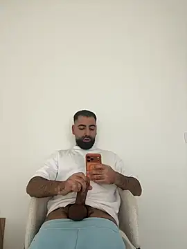 bignasthairy online show from January 17, 10:09 am