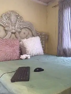 Snapshot of KINKYBOOTI22 chatting on March 27, 4:29 am KINKYBOOTI22 online show from March 27, 4:29 am