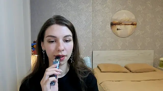 KellyShines online show from May 21, 4:14 pm