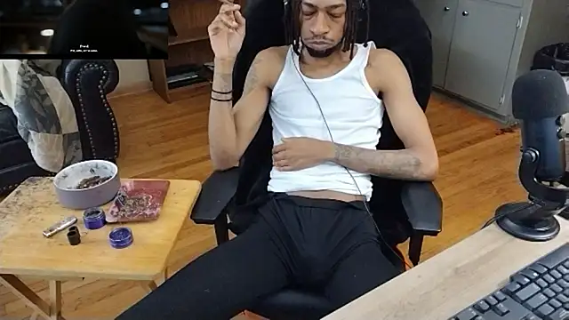 Snapshot of KasanovaFrankenstein chatting on November 29, 3:04 pm KasanovaFrankenstein online show from November 29, 3:04 pm