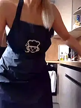 KissMiSveet online show from March 16, 7:56 am