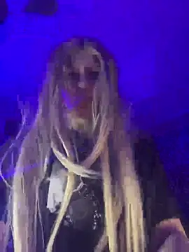 Snapshot of Akira-ivy chatting on September 21, 9:16 pm Akira-ivy online show from September 21, 9:16 pm