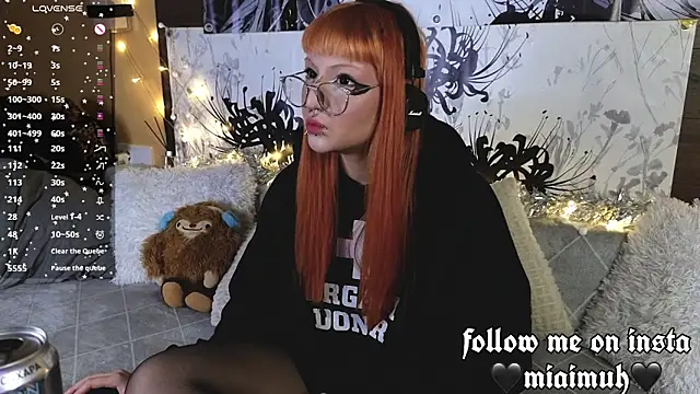 mia  yui online show from January 10, 11:31 pm