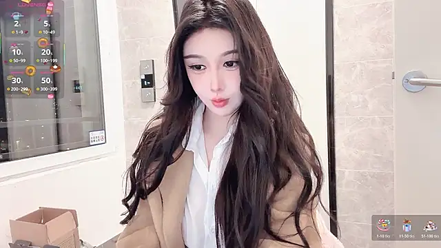 Snapshot of za-02605 chatting on October 28, 3:04 pm za-02605 online show from October 28, 3:04 pm