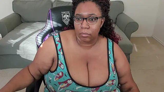 Josie4yourpleasure online show from December 15, 3:49 pm