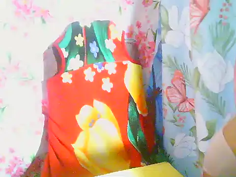 Katie Winslet online show from December 21, 11:01 pm