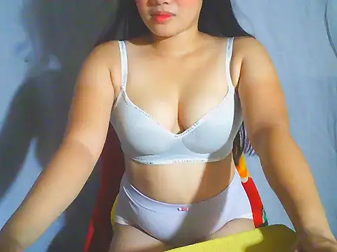 Katie Winslet online show from March 15, 5:46 am