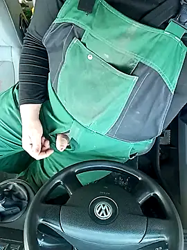 Snapshot of fickfreund019 chatting on February 9, 7:45 am fickfreund019 online show from February 9, 7:45 am