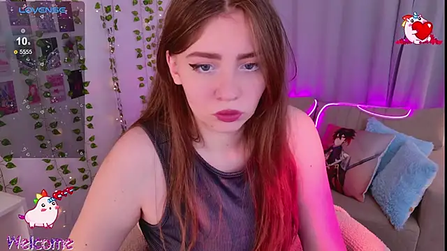 Snapshot of Moon__Bunny chatting on February 2, 12:15 pm Moon Bunny online show from February 2, 12:15 pm